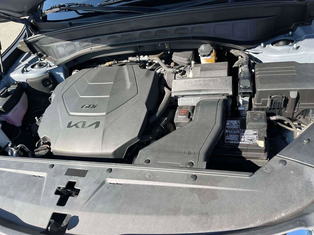 2022 Kia Telluride LX photo 36
