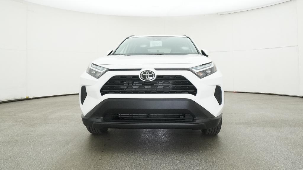 2025 Toyota RAV4 Hybrid LE photo 2