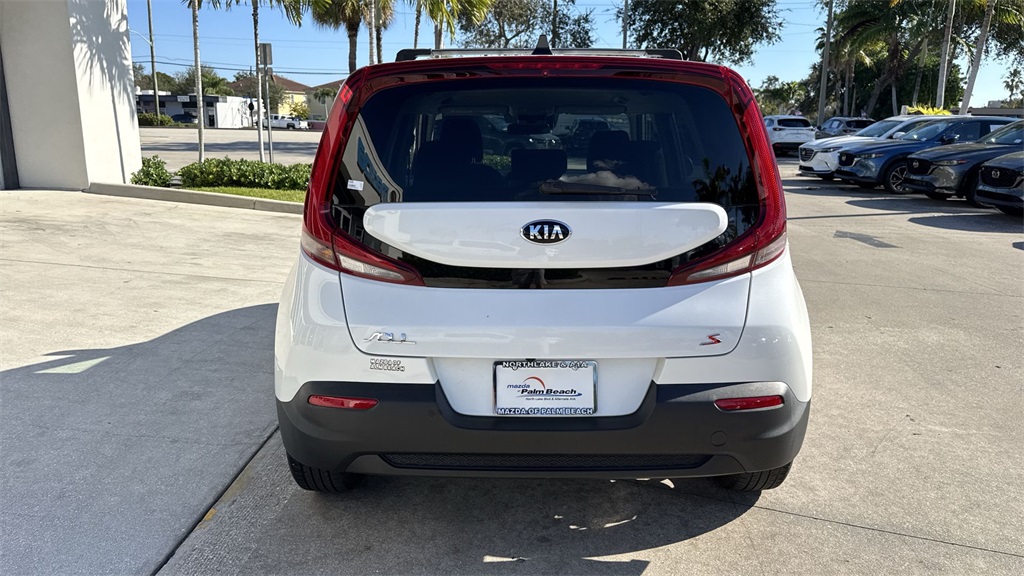 2020 Kia Soul S photo 2