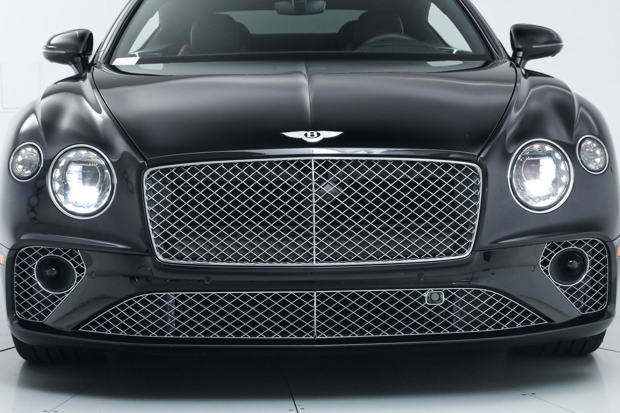 2022 Bentley Continental GT V8 photo 9