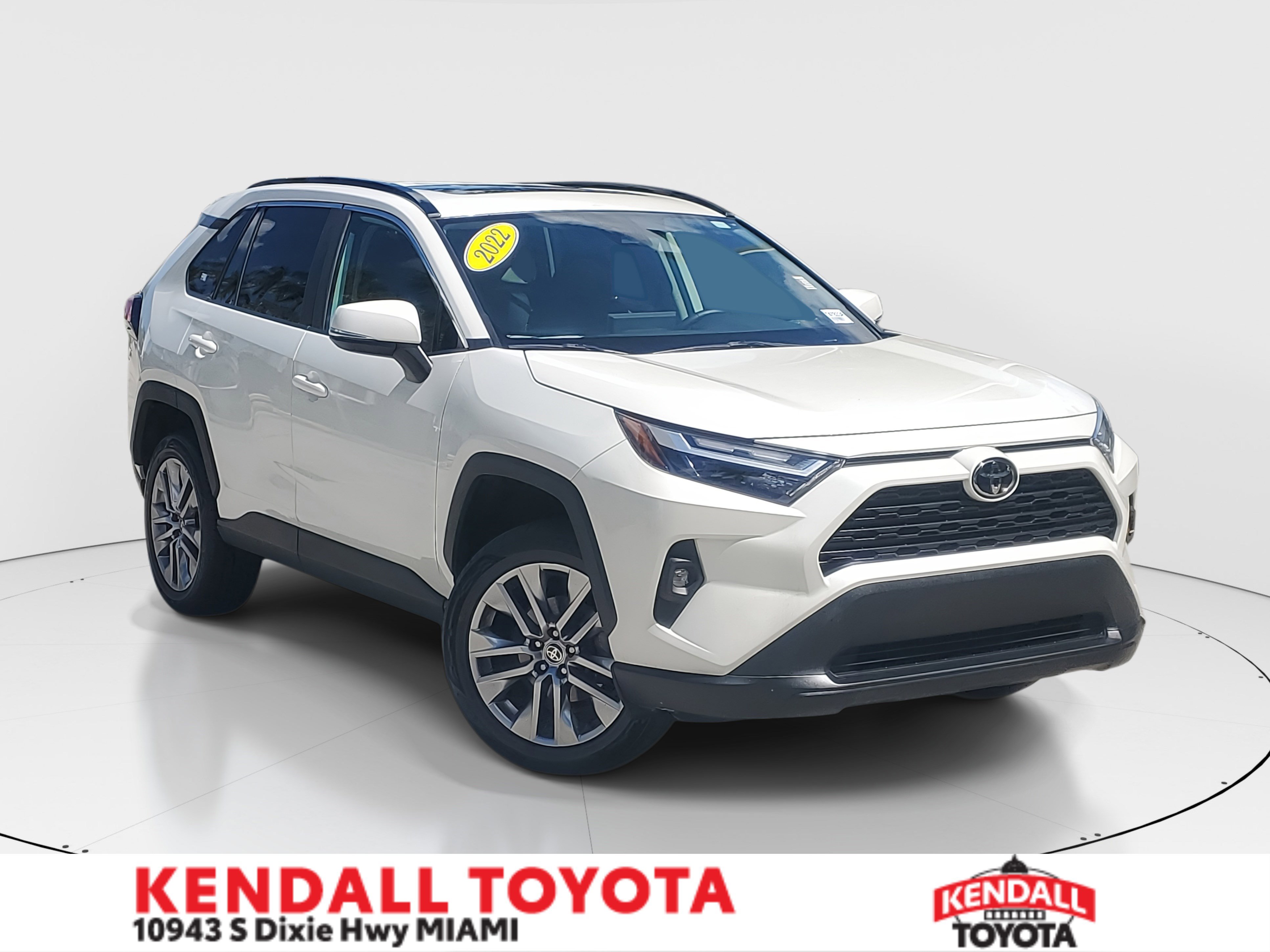 2022 Toyota RAV4 XLE Premium's photo