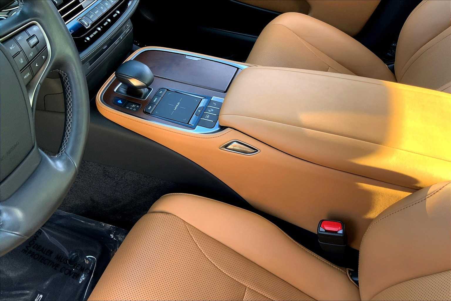 2022 Lexus LS 500 photo 14