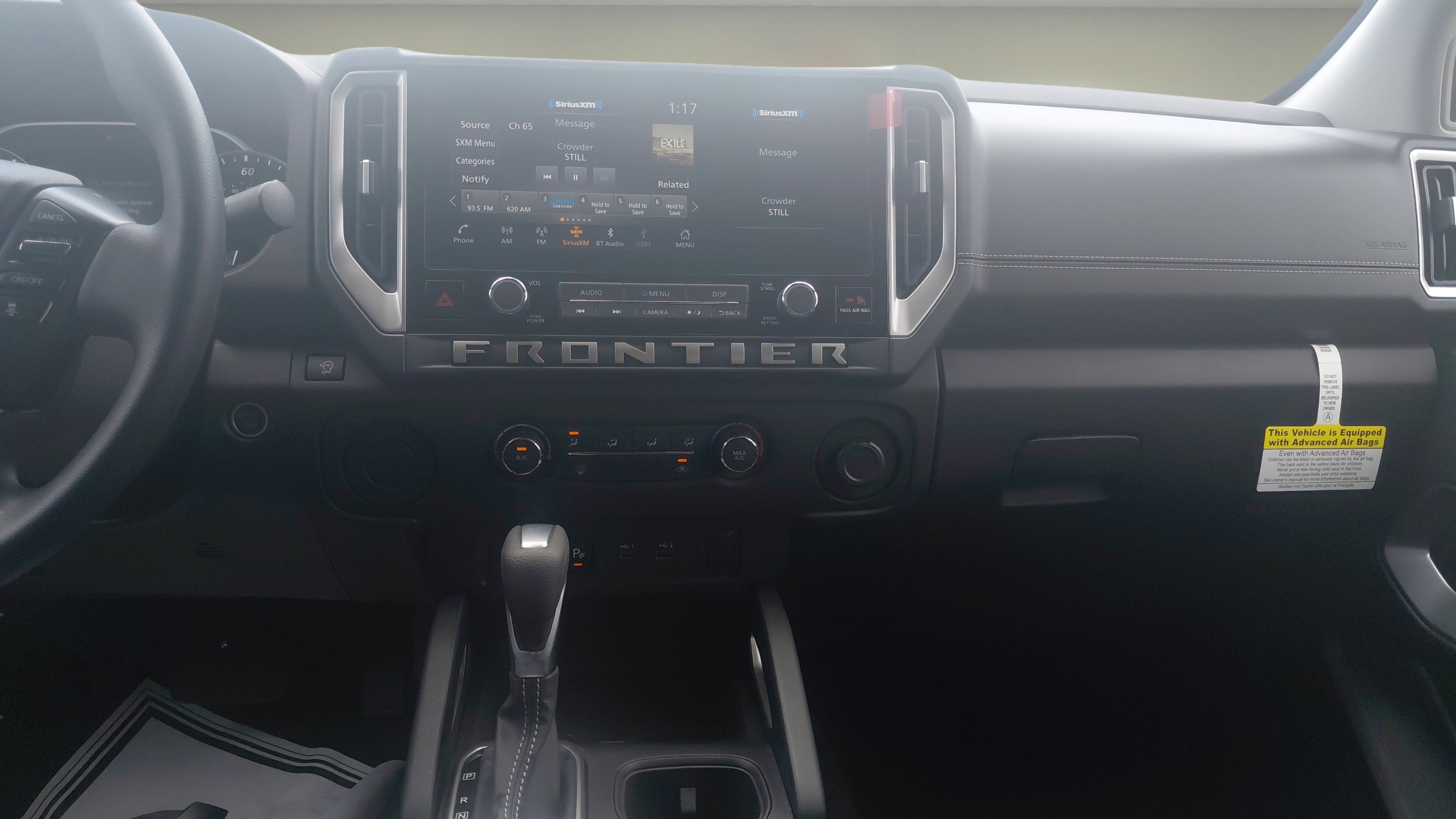 2025 Nissan Frontier Crew Cab SV photo 7