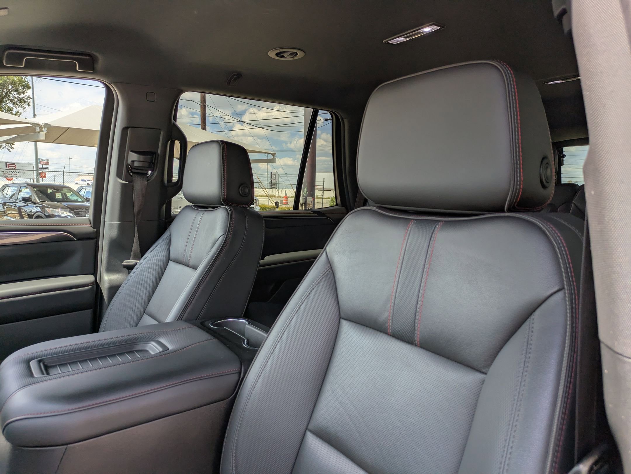 2023 Chevrolet Tahoe RST photo 12