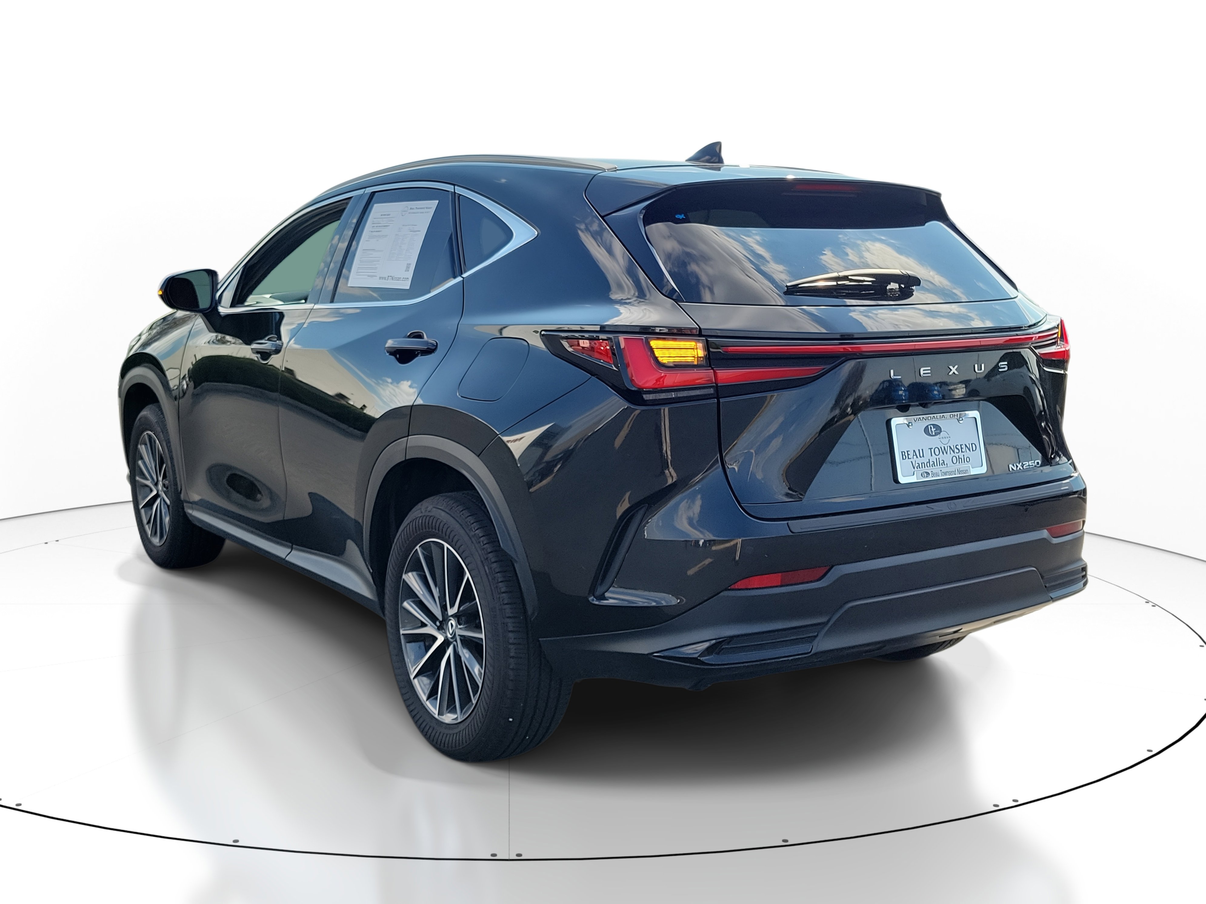 2025 Lexus NX 250 Premium photo 2