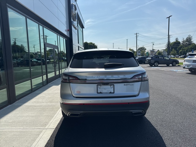 2019 Lincoln Nautilus Select photo 4