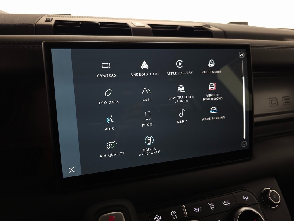 2025 LAND ROVER DEFENDER - Image 25