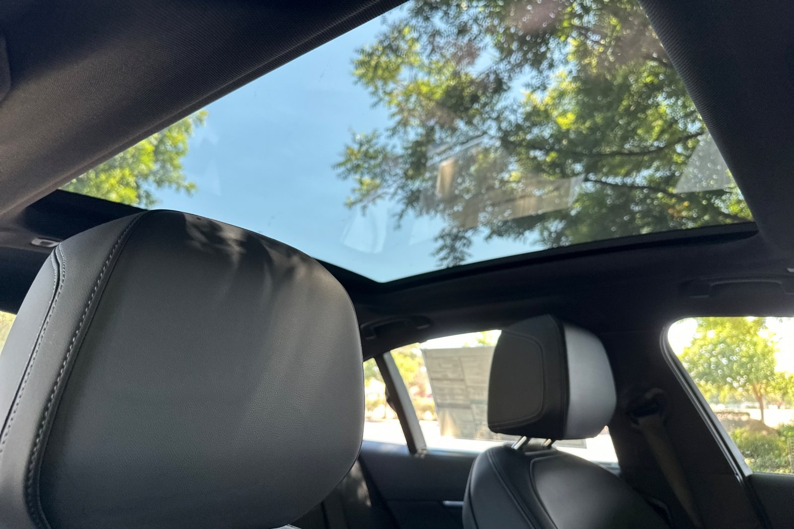2026 Bmw 550e xDrive photo 13
