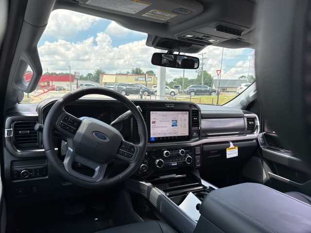 2025 Ford F-350 photo 23