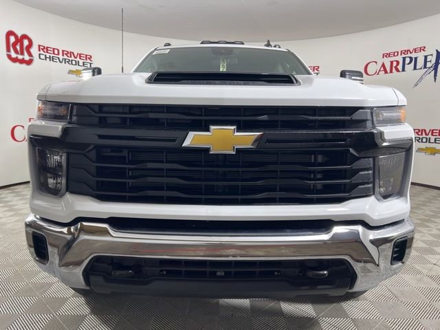 2025 Chevrolet Silverado 3500HD Work Truck photo 2