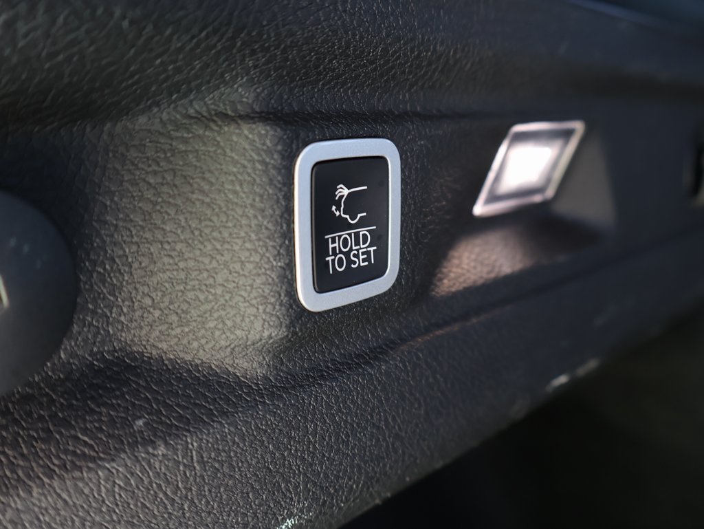 2024 Jeep Grand Cherokee Altitude photo 16