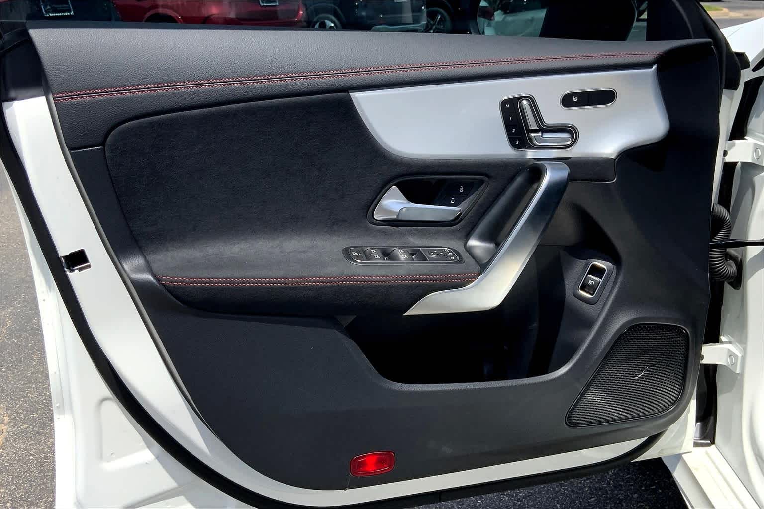 2025 Mercedes Benz CLA 250 photo 13
