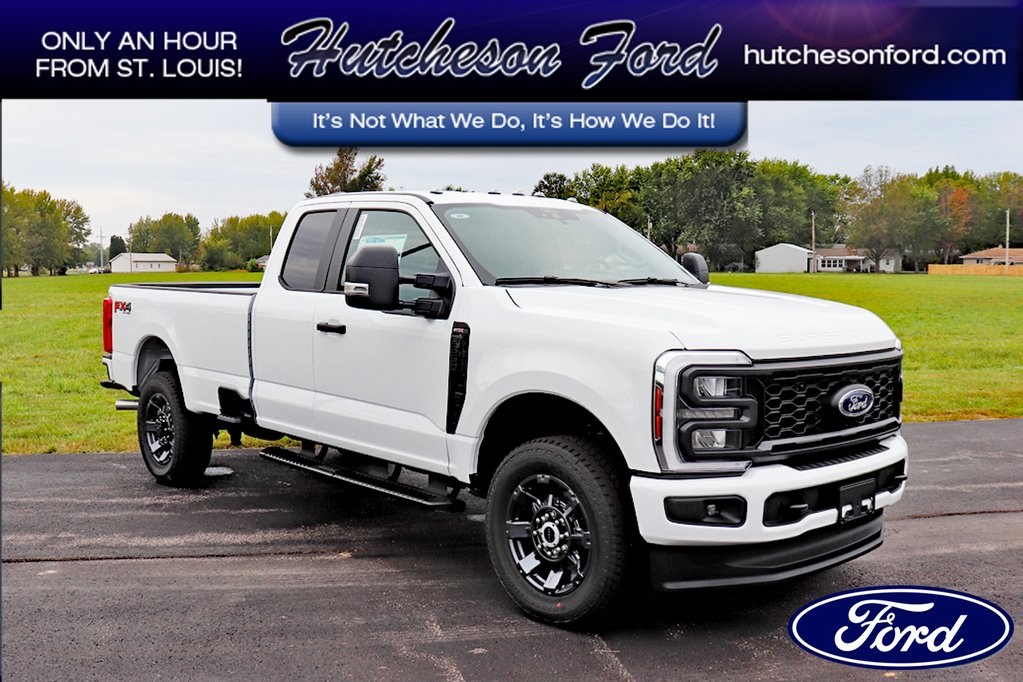2026 Ford F-350 Super Duty XL's photo