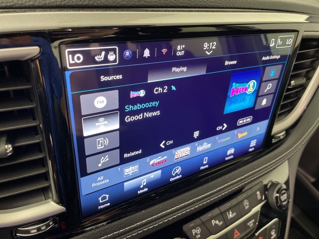 2025 Chrysler Pacifica photo 25