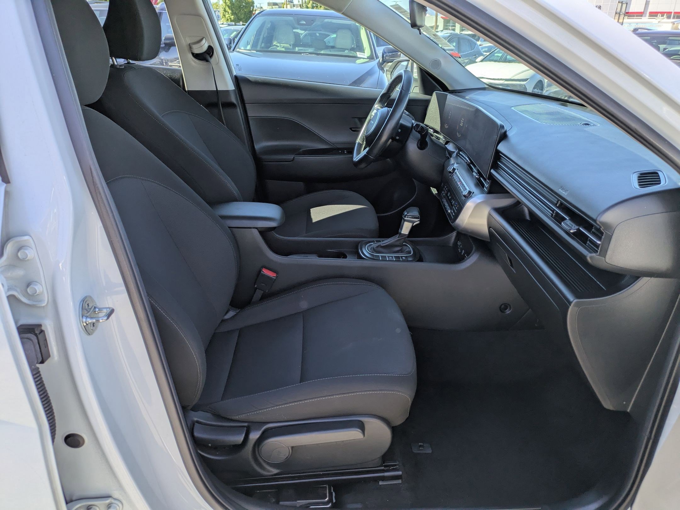 2024 Hyundai Kona SEL photo 28