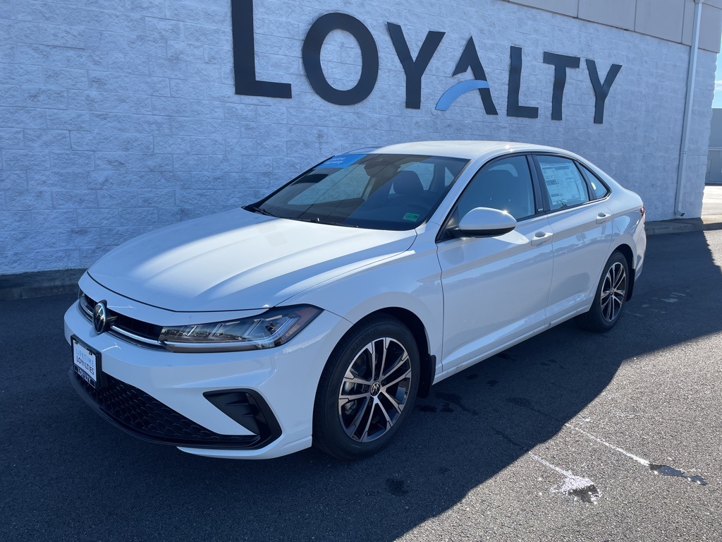 2026 Volkswagen Jetta Sport's photo