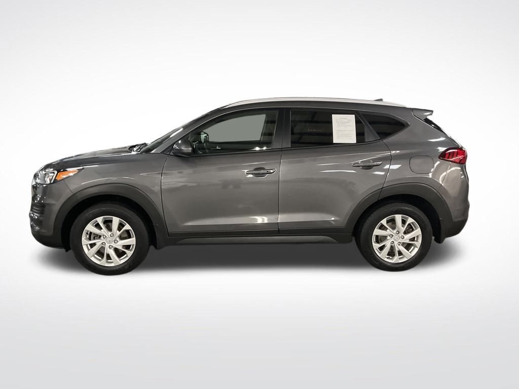2021 Hyundai Tucson Value photo 2