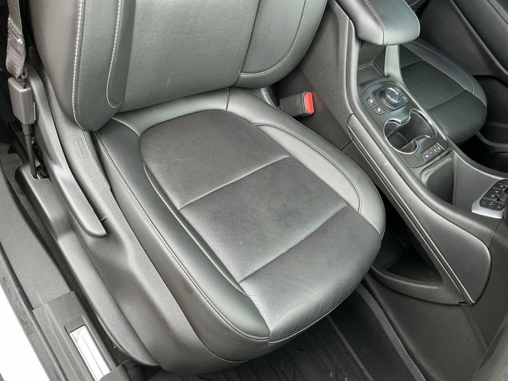 2022 Gmc Acadia SLT photo 24