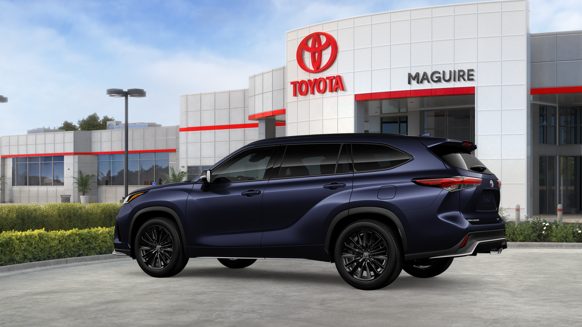 2026 Toyota Highlander XSE photo 4