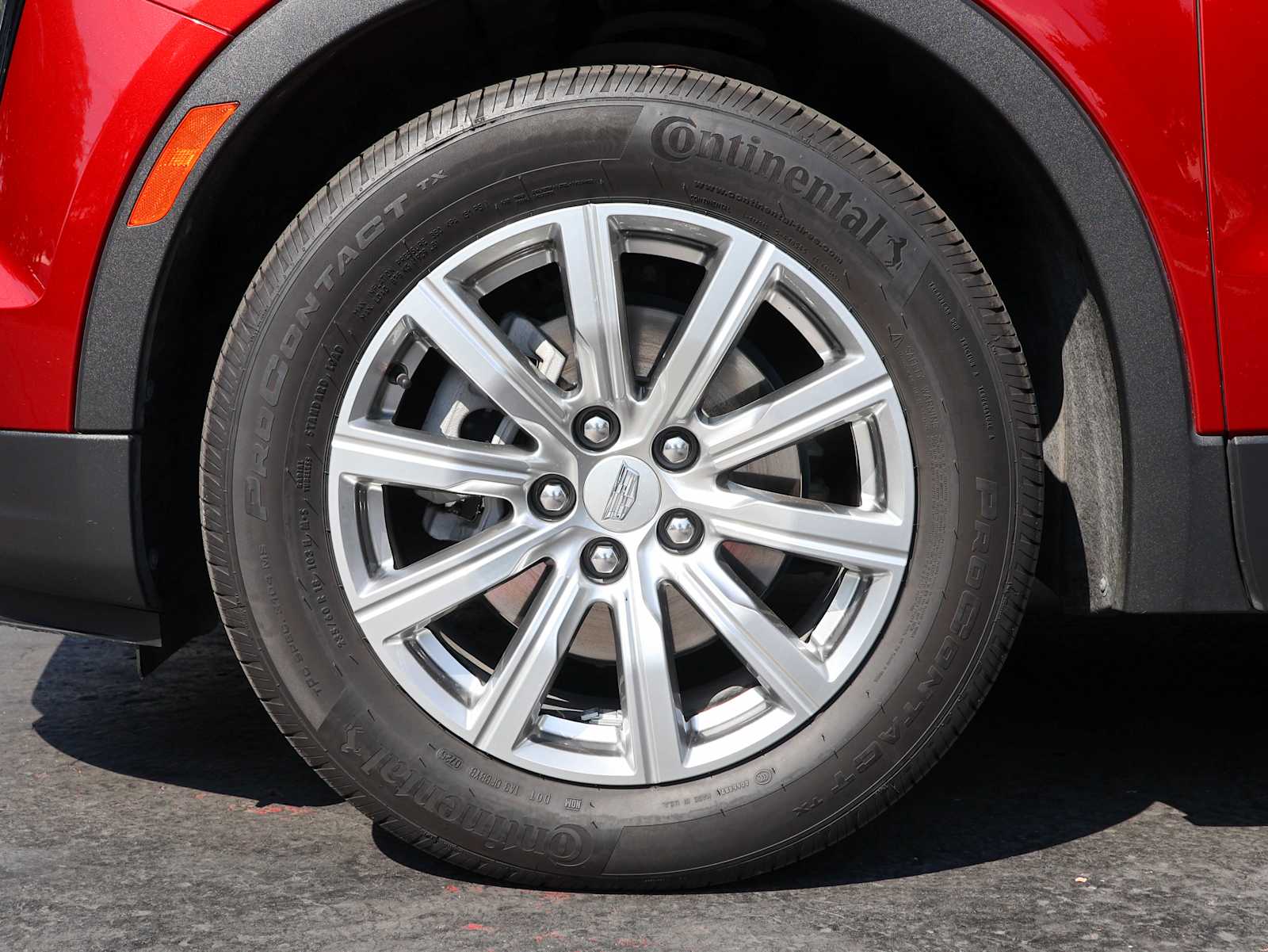 2023 Cadillac XT4 Premium Luxury photo 7