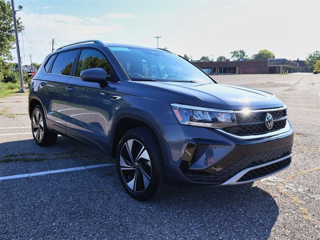 2024 Volkswagen Taos SE photo 6