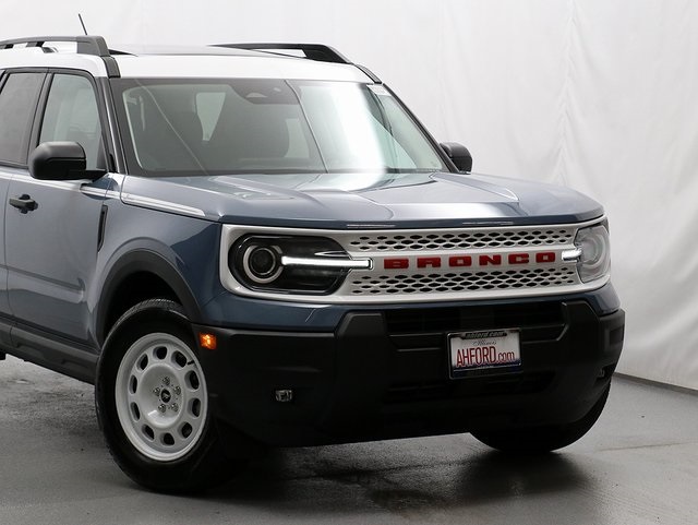 2025 Ford Bronco Sport Heritage photo 2