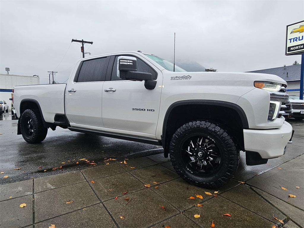 2021 Chevrolet Silverado 3500HD High Country photo 3
