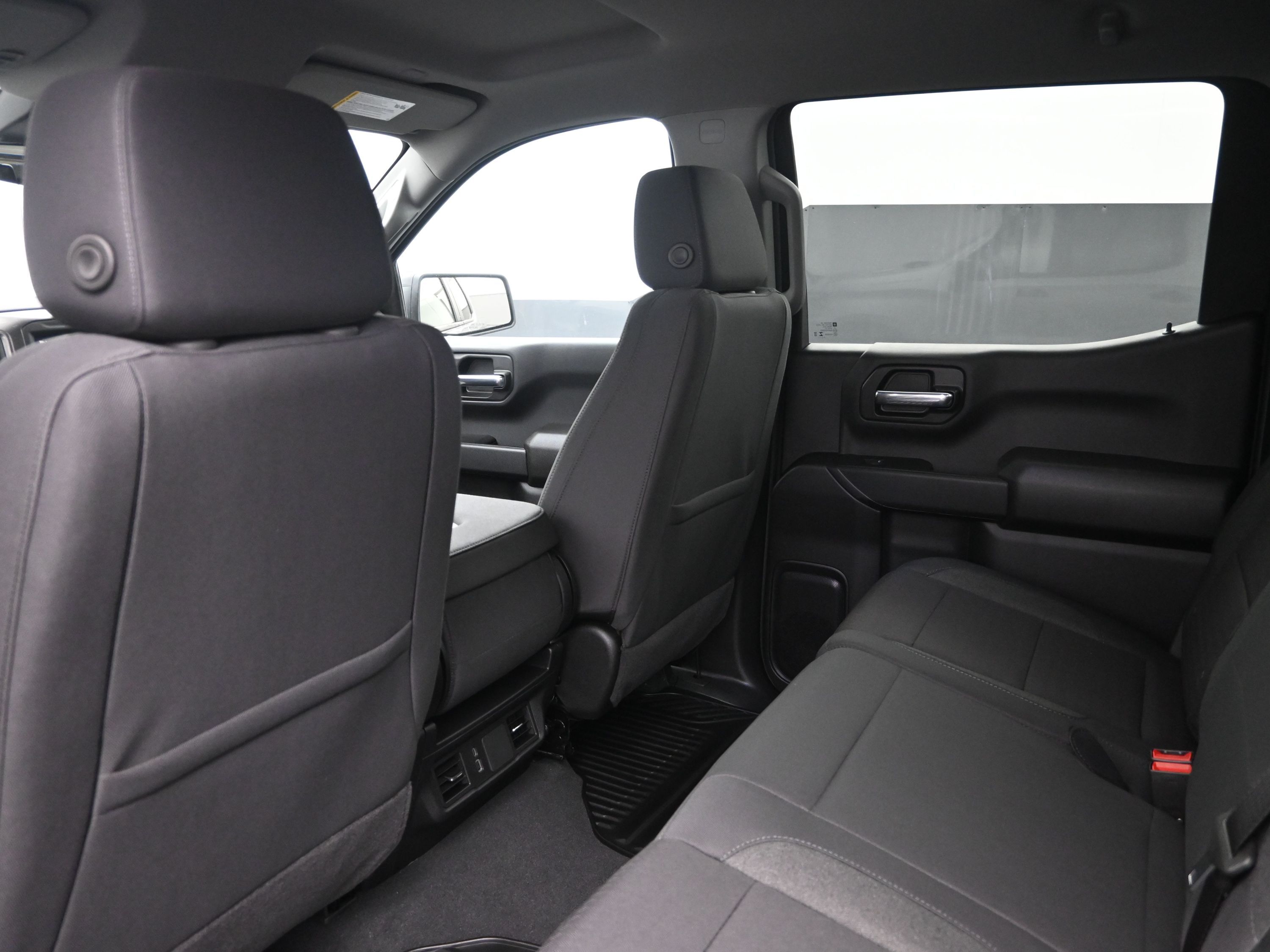 2026 Chevrolet Silverado Custom photo 9
