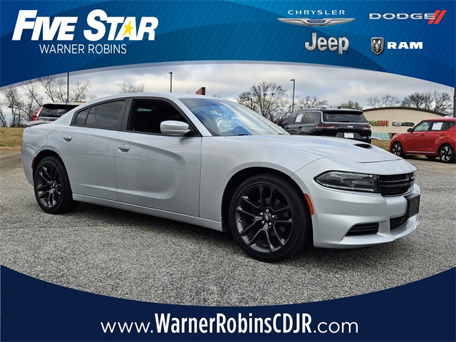 2019 Dodge Charger SXT's photo