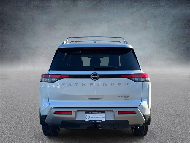 2025 Nissan Pathfinder Platinum photo 3