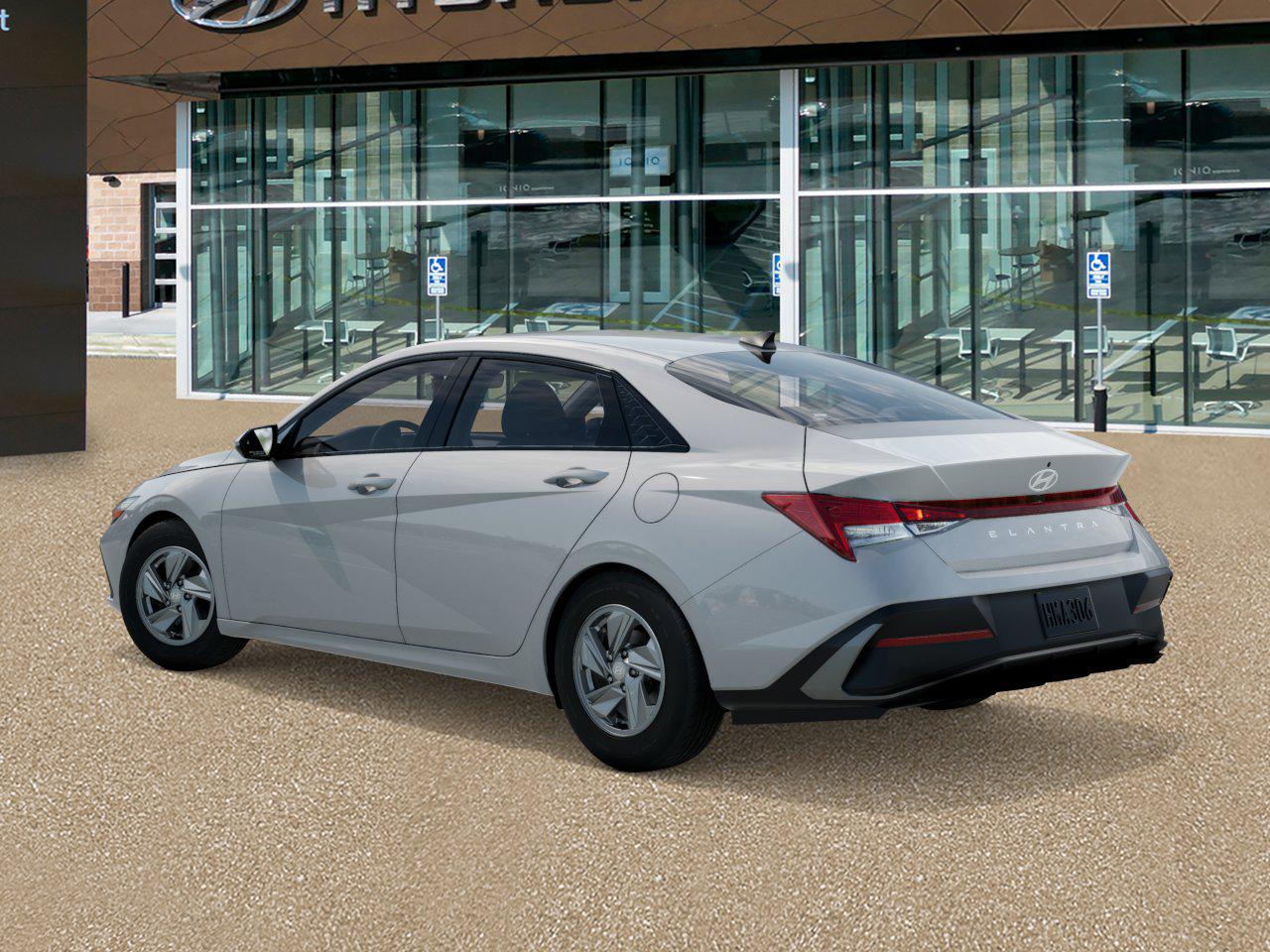 2025 Hyundai Elantra SE photo 4