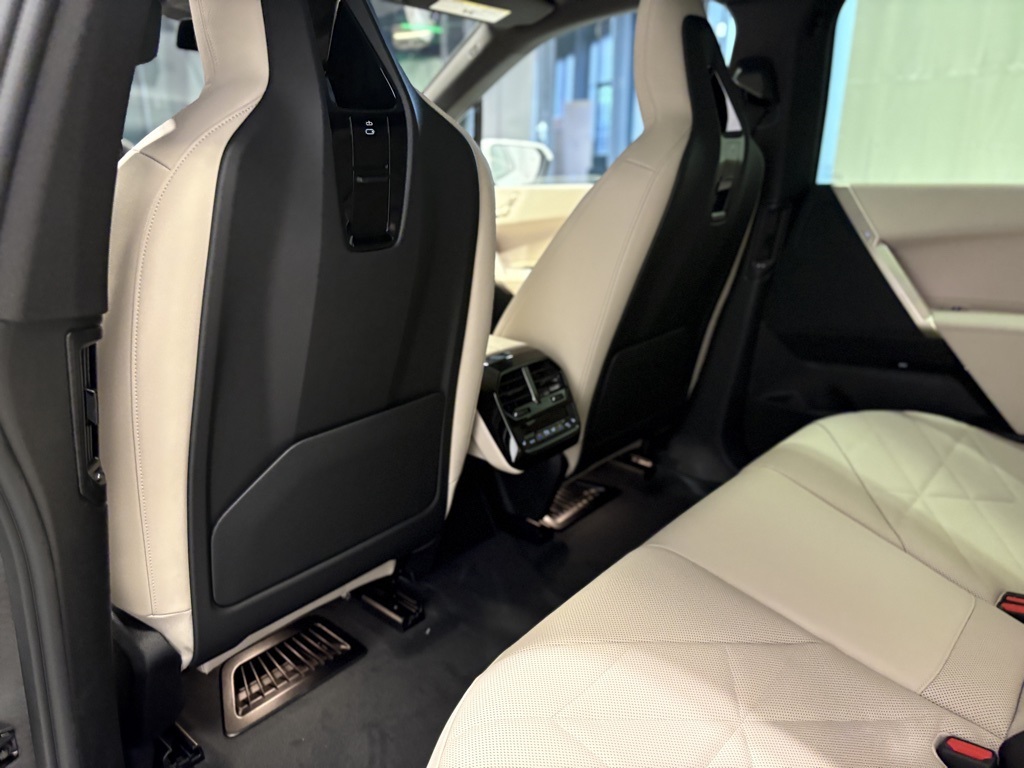 2025 Bmw iX iX xDrive50 photo 19