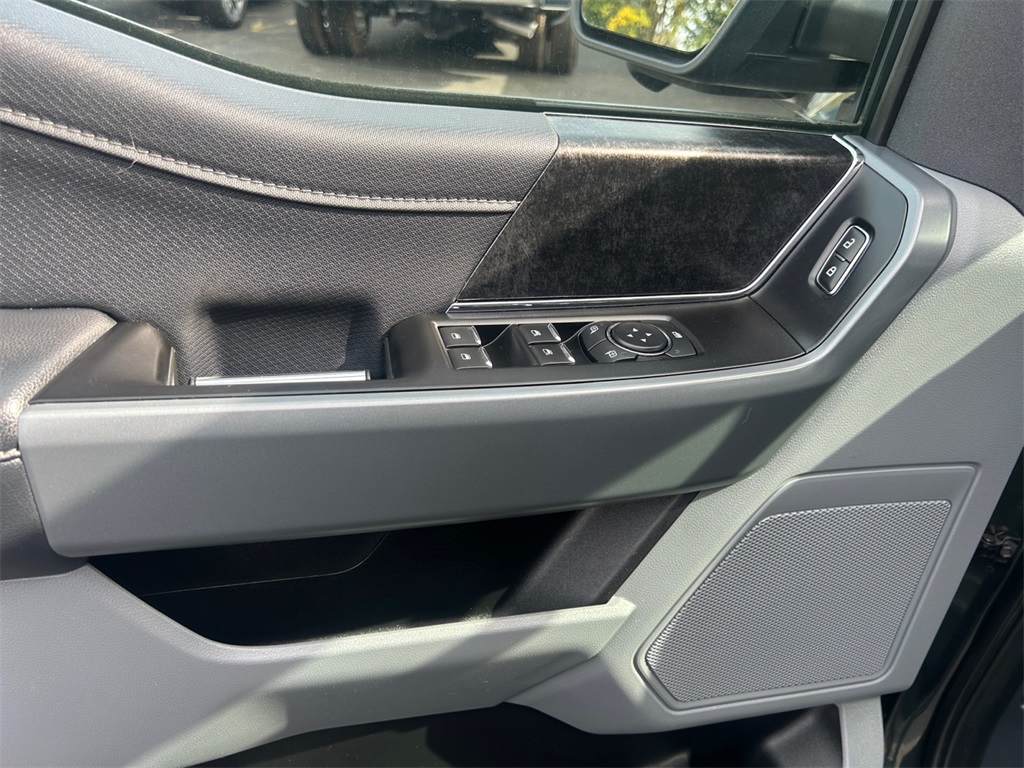 2021 Ford F-150 XLT photo 11