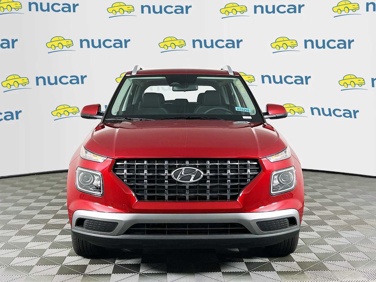 2025 Hyundai Venue SEL photo 2