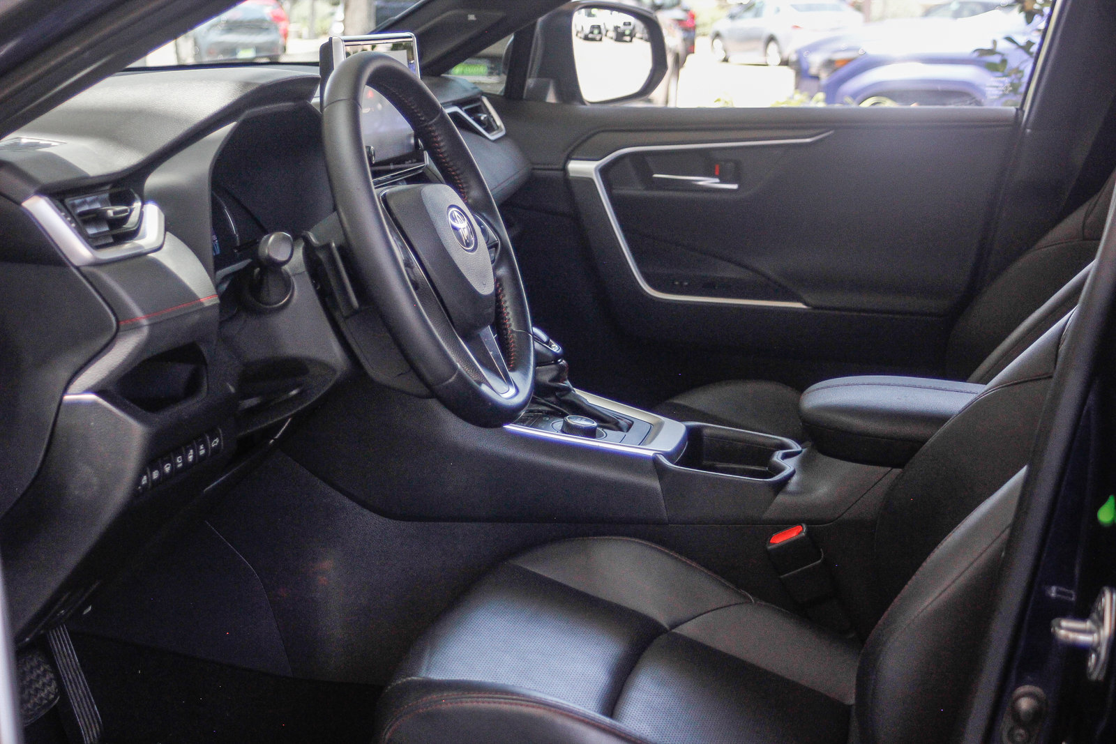 2021 Toyota RAV4 Prime XSE photo 16
