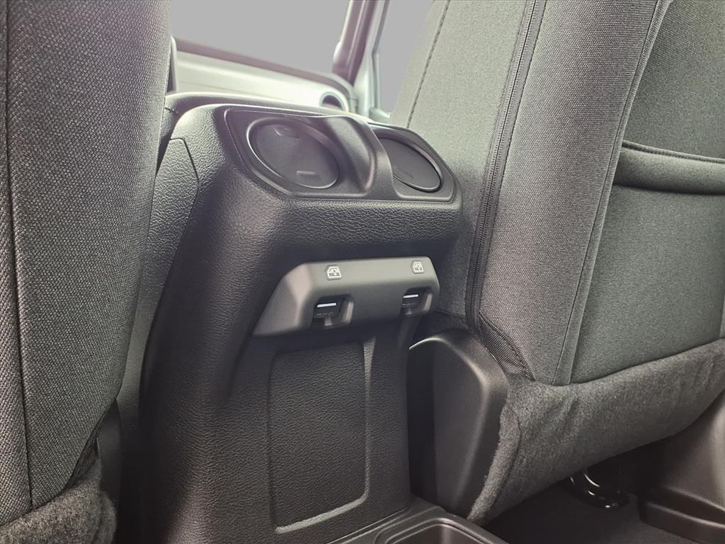 2025 Jeep Wrangler Sport S photo 21