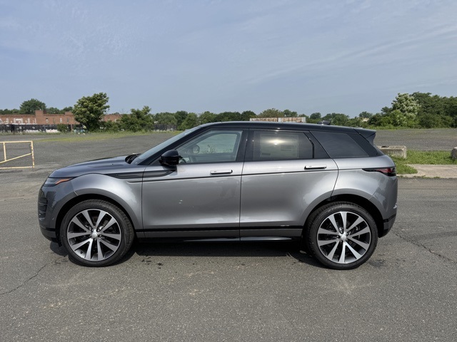 2026 Land Rover Range Rover Evoque Dynamic SE photo 2
