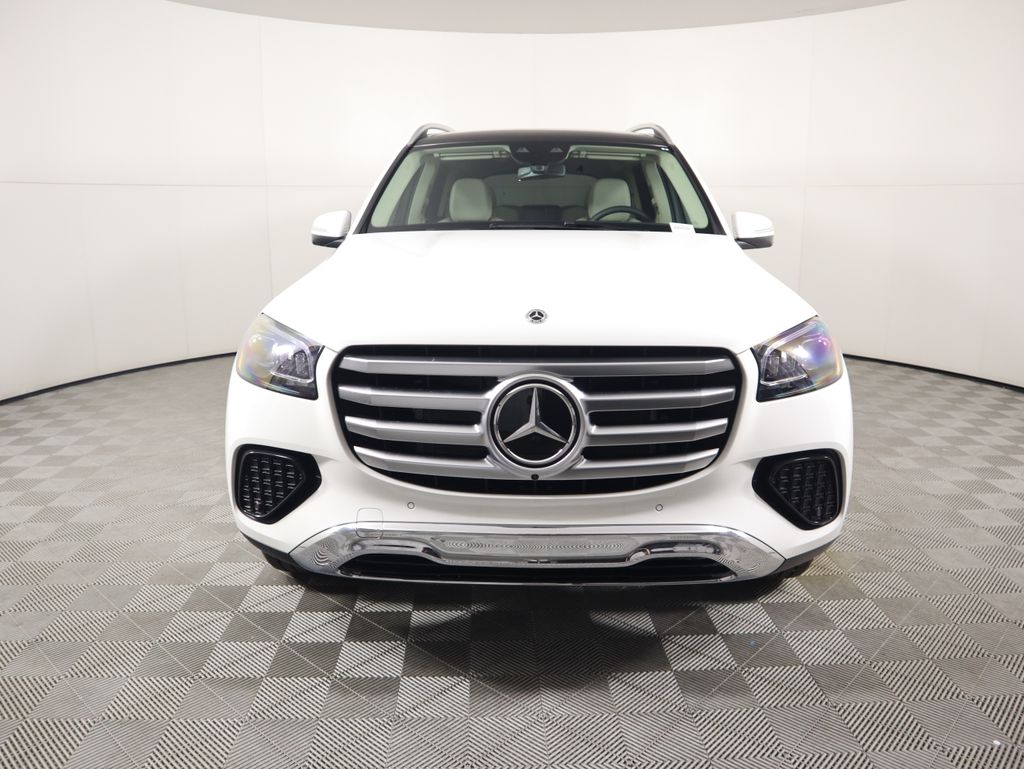 2025 Mercedes Benz GLS 450 4MATIC photo 2