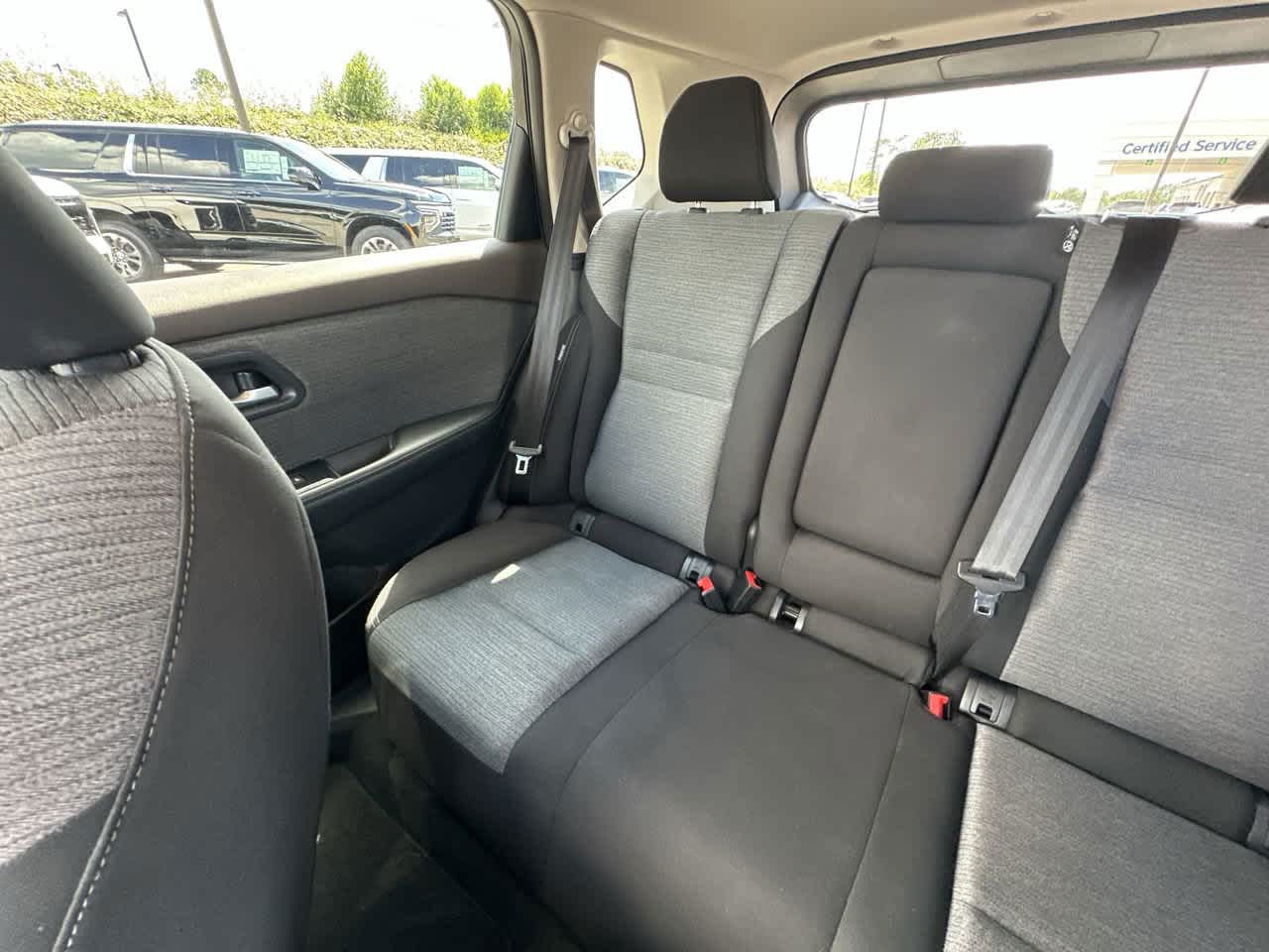 2023 Nissan Rogue SV photo 4