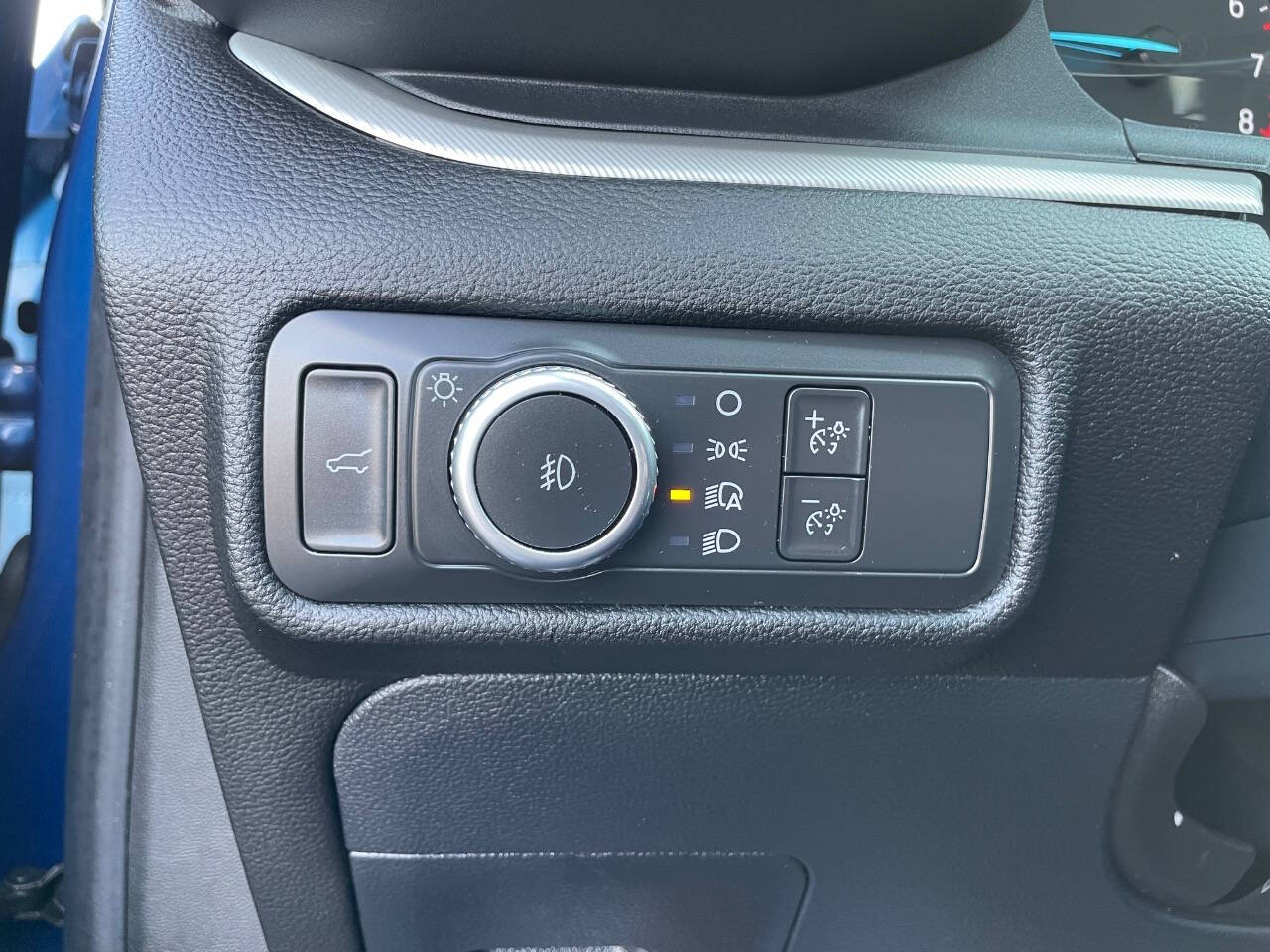 2022 Ford Explorer XLT photo 13