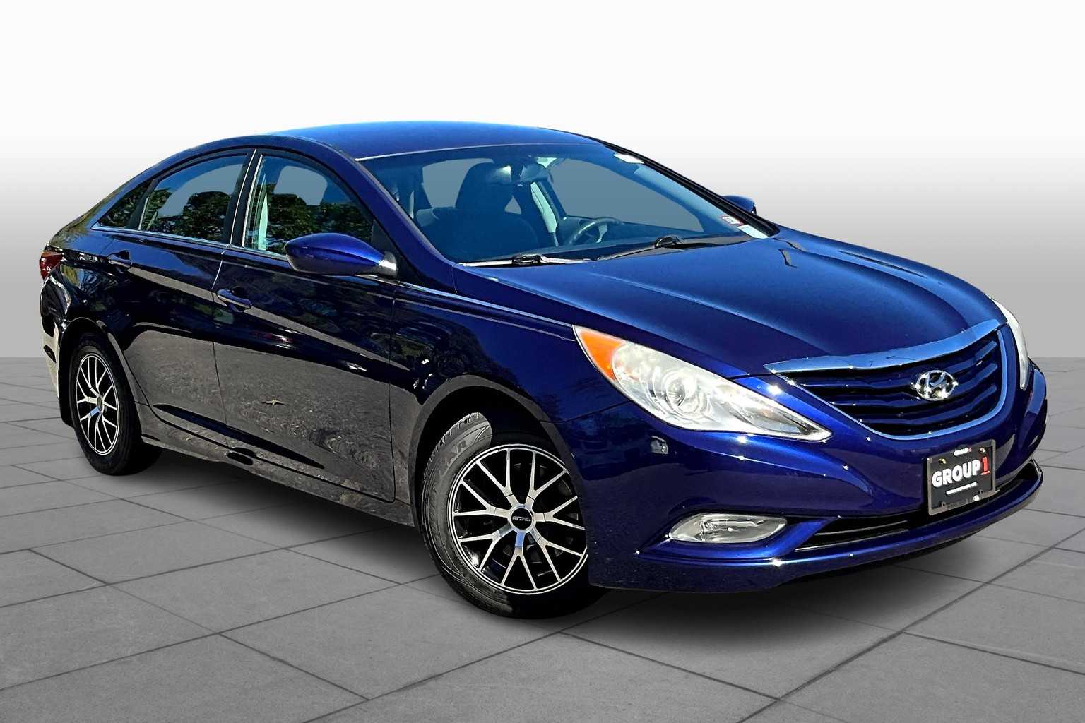 2013 Hyundai Sonata GLS photo 2