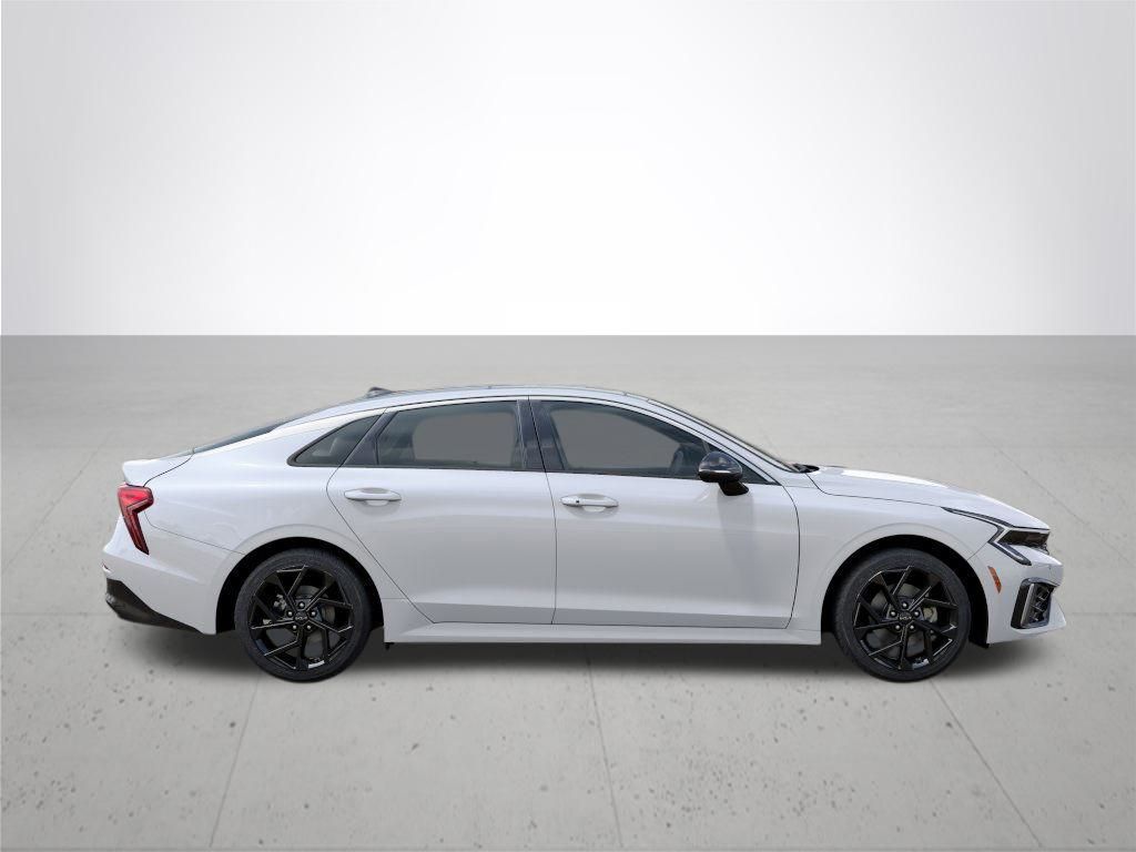 2026 Kia K5 GT-Line photo 7
