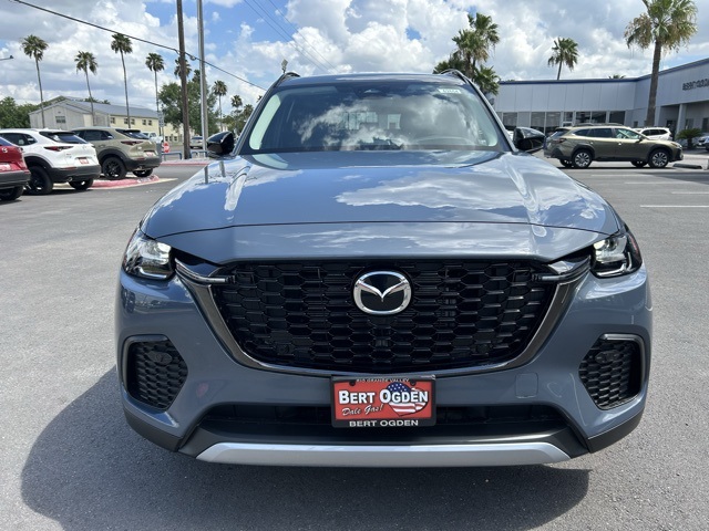2025 Mazda CX-70 Premium photo 2