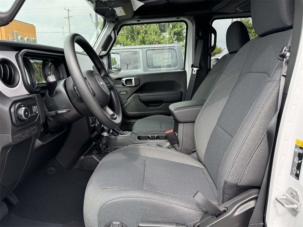 2025 Jeep Wrangler Sport photo 12
