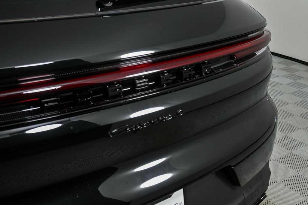 2025 Porsche Cayenne E-Hybrid S photo 34