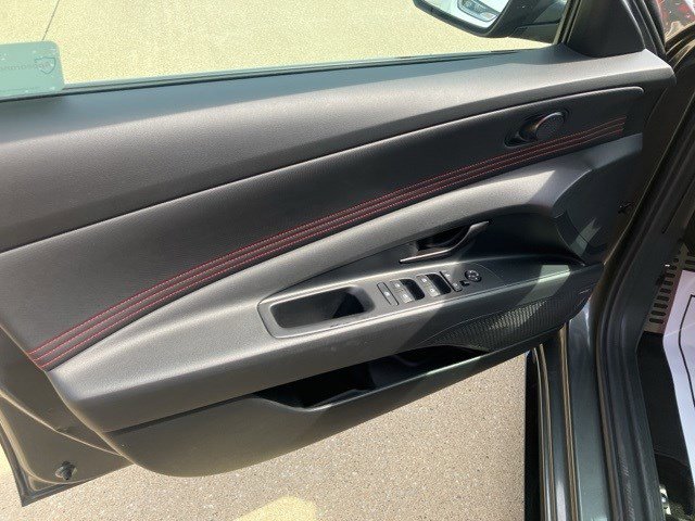 2024 Hyundai Elantra N Line photo 8