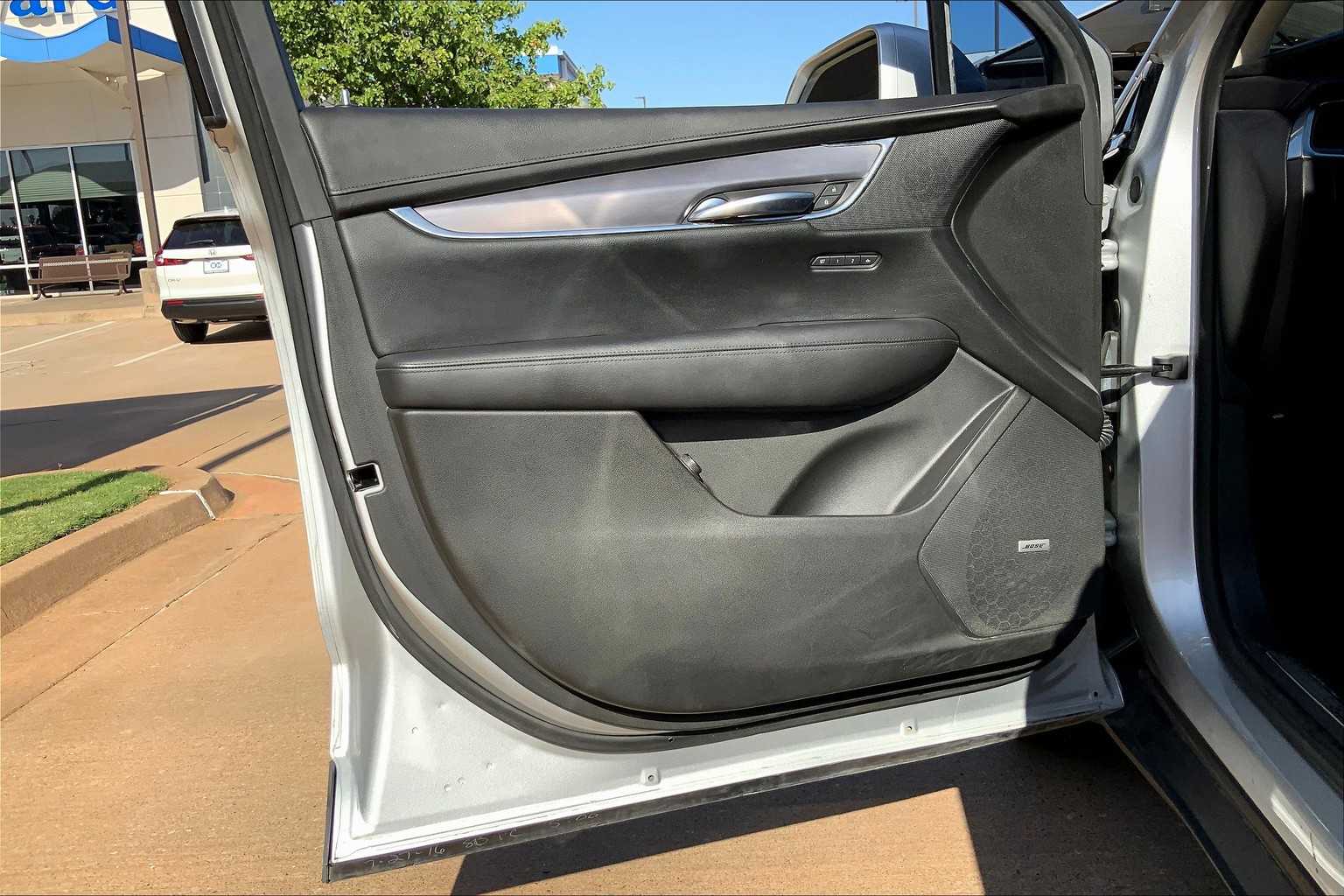 2017 Cadillac XT5 Luxury photo 19