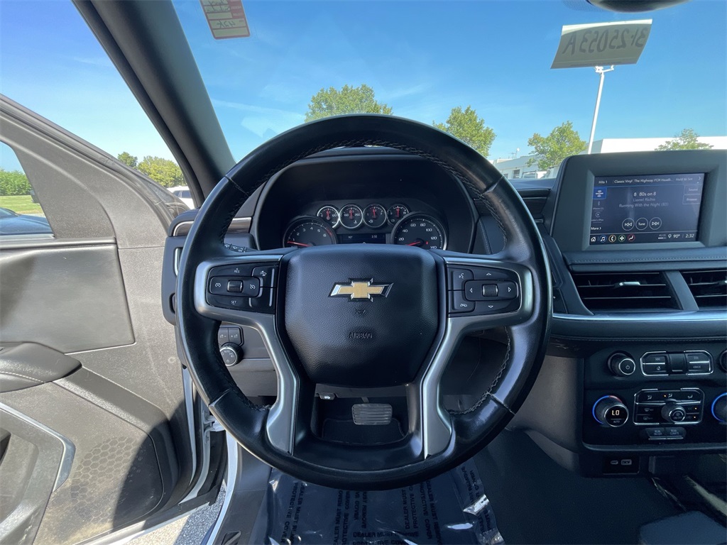 2023 Chevrolet Suburban LS photo 10