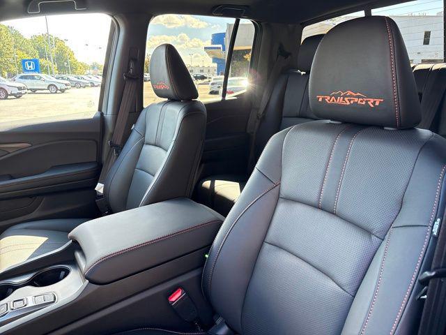 2026 Honda Ridgeline TrailSport photo 2