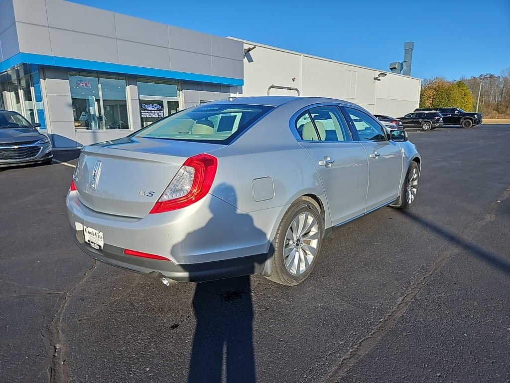 2014 Lincoln MKS Base photo 3
